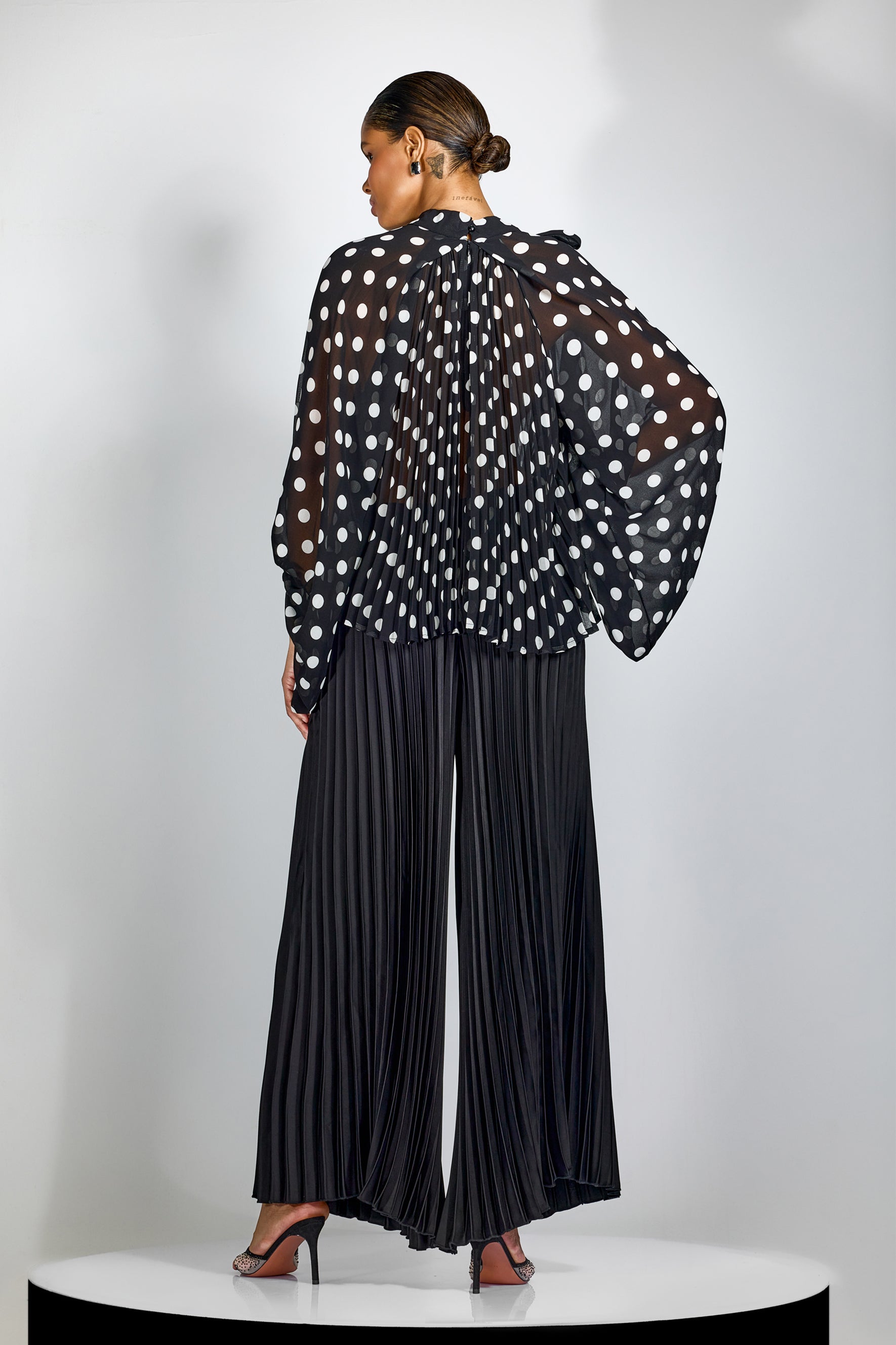 Alma Pleated Wide Leg Pants